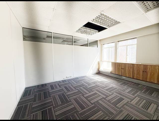 13,251M² WAREHOUSE TO LET IN WADEVILLE